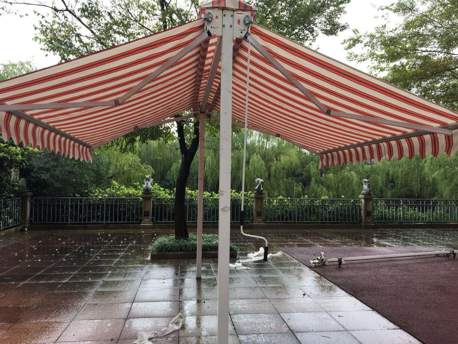two way retractable awnings for villa in Pune